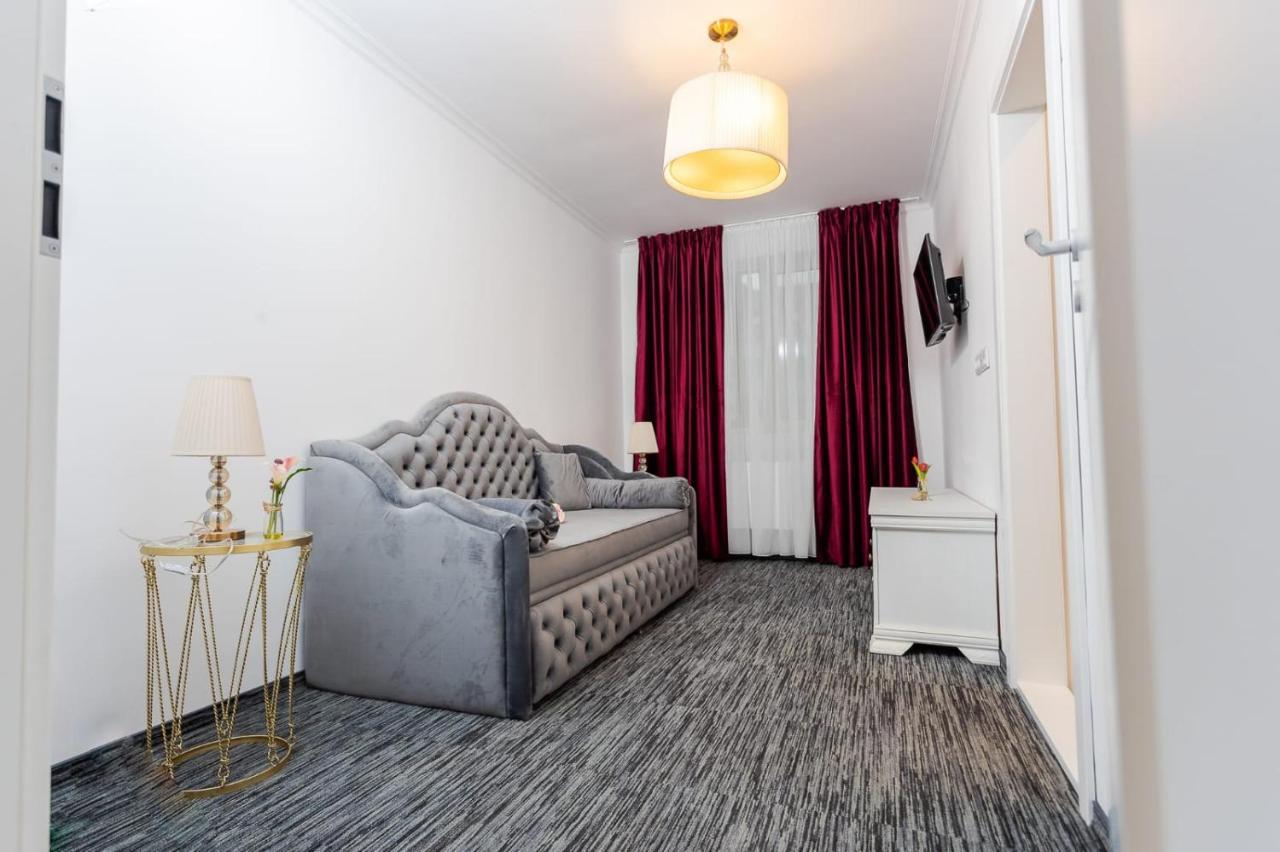 Apartament Carolyne Bistriţa Eksteriør bilde